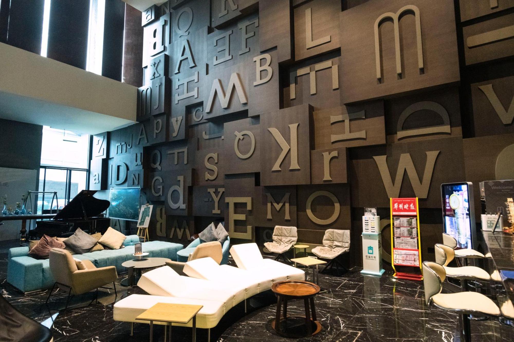 M Hotel Zhengzhou Exteriör bild