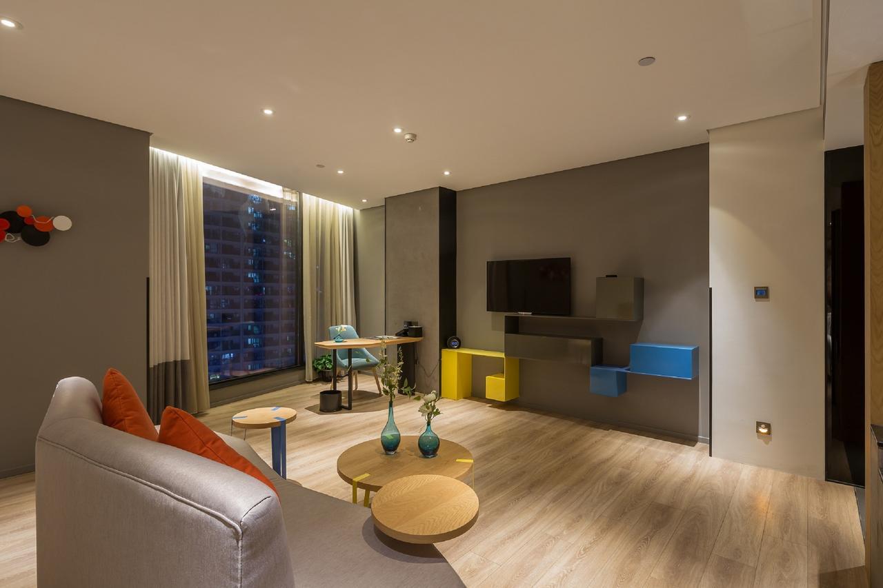 M Hotel Zhengzhou Exteriör bild